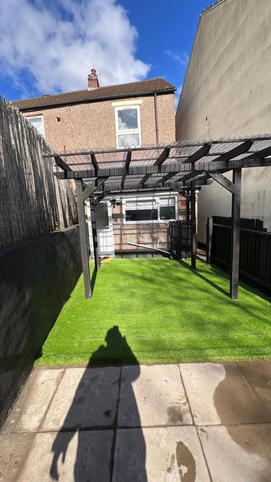 4 Bedrooms Homely House With Garden- Sleeps 9 Comfortably With 6 Comfortable Beds, Free Street Parking, Business Travellers, Contractors, & Holiday-Goers, Coventry, Near All Major Transport Links In Coventry And Motorway Ngoại thất bức ảnh