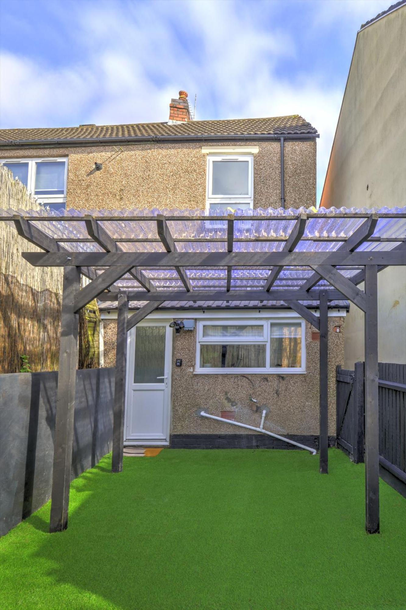 4 Bedrooms Homely House With Garden- Sleeps 9 Comfortably With 6 Comfortable Beds, Free Street Parking, Business Travellers, Contractors, & Holiday-Goers, Coventry, Near All Major Transport Links In Coventry And Motorway Ngoại thất bức ảnh